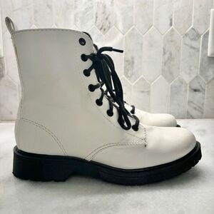 Time And Tru Vegan Leather Lace-Up Lug Combat Boots White & Black Size 7